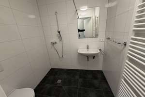 Vollmöbliertes Studentenapartment in Erlangen – modern, zentral, einzugsbereit – Anton-Bruckner-Strasse 1, 91052 Röthelheim, Erlangen – Vorschaubild 3