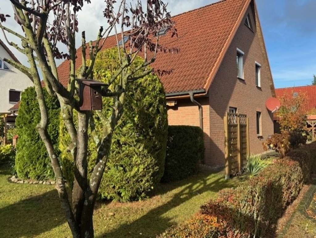 Charmante Doppelhaushälfte in ruhiger Lage von Schwerin-Friedrichsthal