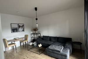 * ab 01.08. * schöne 3-Zimmer, Sonnenbalkon, Duschbadezimmer!
