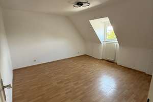 Zuhause mit drei Zimmern in Bad Cannstatt