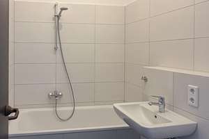 Tolle Wohnung mit Balkon an der Küche - großer grüner Innenhof – Further Straße 40, 9113 Schloßchemnitz, Chemnitz – Vorschaubild 13