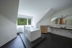 Architektenvilla mit großem Grundstück in Volksdorf – Die vollständige Adresse der Immobilie erhältst du vom Anbieter., 22359 Volksdorf, Hamburg – Vorschaubild 11