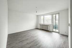 3,5 Zimmer –  renoviert – ruhige Lage – Balkon – Gaußstraße 12, 44879 Bochum – Vorschaubild 2