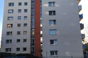 Großzügige 4 Zimmer Etagenwohnung mit viel Stauraum in Marburg Richtsberg