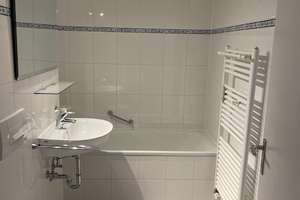 Property thumbnail 6