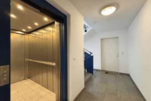 Stilvolle 2-Zimmer-Wohnung mit Fahrstuhl und Tiefgaragenplatz in ruhiger Wohnlage – Die vollständige Adresse der Immobilie erhältst du vom Anbieter., 28279 Neue Vahr Südwest, Bremen – Vorschaubild 3