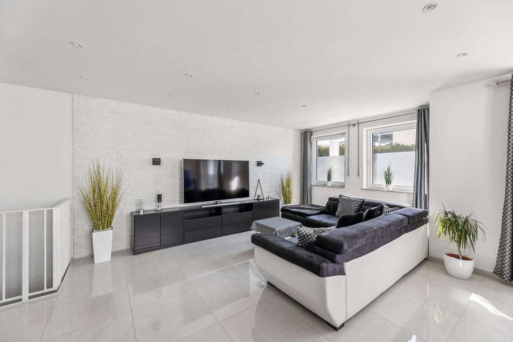 Immobilie in Arnstorf - Exklusives Wohngefühl auf zwei Ebenen! - Bild 4