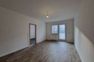 *Ab sofort - Gemütliche 3-Zimmer-Wohnung mit Balkon* – An der Kotsche 28, 4207 Lausen-Grünau, Leipzig – Vorschaubild 1