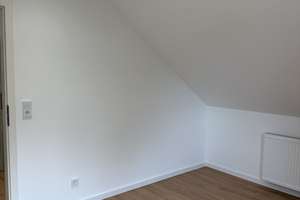 Exklusive 2-Zimmer-Dachgeschosswohnung – Erstbezug nach Kernsanierung – Köpenickweg 9, 30179 Sahlkamp, Hannover – Vorschaubild 8