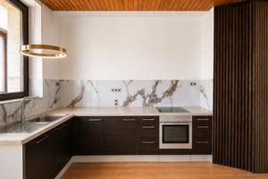 Moderne 4 Zimmer-Wohnung++ WG geeignete Wohnung++Küche++Loggia – Die vollständige Adresse der Immobilie erhältst du vom Anbieter., 75177 Nordstadt, Pforzheim – Vorschaubild 2