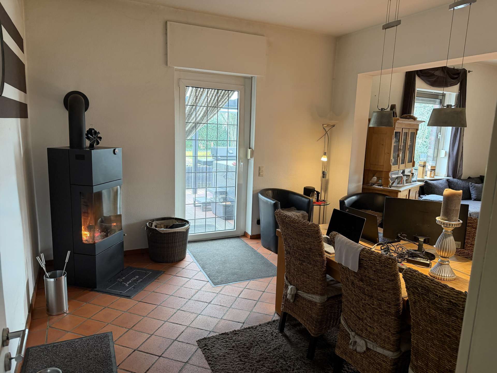 Immobilie in Schermbeck - Stilvoll modernisiertes Einfamilienhaus mit separatem Praxisbereich und großem Garten! - Bild 8