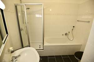 Schöne, helle ruhige 2,5 Zimmer-Wohnung im grünen Moltkeviertel (Südostviertel) – Moltkeplatz 45, 45138 Südostviertel, Essen – Vorschaubild 16
