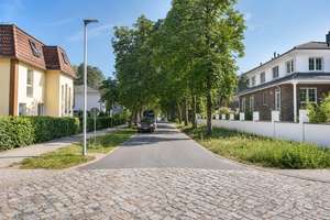 Repräsentatives Familienhaus in Falkensee – hochwertig und elegant – Die vollständige Adresse der Immobilie erhältst du vom Anbieter., 14612 Falkensee – Vorschaubild 57