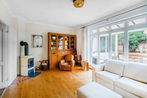 Ihre grüne Oase in der Stadt – Maisonette mit Privatgarten, Pool und Sauna – Die vollständige Adresse der Immobilie erhältst du vom Anbieter., 13156 Niederschönhausen, Berlin – Vorschaubild 5