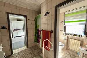 Solides Zuhause mit Ausblick: Einfamilienhaus auf großem Grundstück in Schöning – Paderborn (Kreis) – Vorschaubild 12