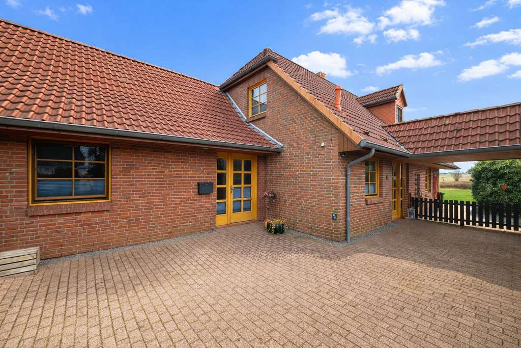 Immobilie in Oeversee - Wohnen mit Weitblick: Wunderschönes Einfamilienhaus in Oeversee - Bild 0