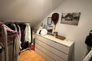Großzügige Dachgeschosswohnung mit Charme – Frei ab 1.11.! – Kronprinzenstr. 28, 42655 Solingen-Mitte, Solingen – Vorschaubild 11