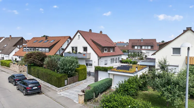 2-unit House – Wolfschlugen – garden, garage, two independent apartments