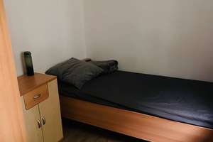 Ruhige 3 Zimmer EG-Wohnung mit Terrasse in Bonn – Küche und Möbel 3.000 € Festpreis – Die vollständige Adresse der Immobilie erhältst du vom Anbieter., 53121 Endenich, Bonn – Vorschaubild 12