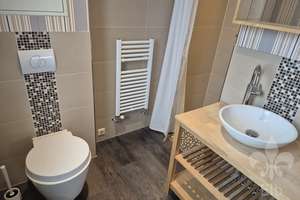 Vier Zimmer auf zwei Ebenen - ruhige Hinterhoflage mit Südterrasse, Garage und Keller – 39112 Sudenburg, Magdeburg – Vorschaubild 6