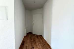 Sonnenbalkon mit Blick ins Rosental - leerstehende 2 Zimmerwohnung mit großem Balkon! – Kirschbergstraße 24, 4159 Möckern, Leipzig – Vorschaubild 19