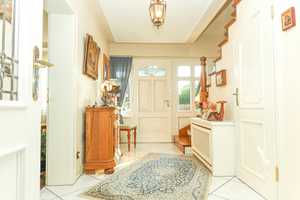 Ein Einfamilienhaus in direkter Feldrandlage mit parkähnlichem Garten und Außenpool! – Heinsberg (Kreis) – Vorschaubild 1