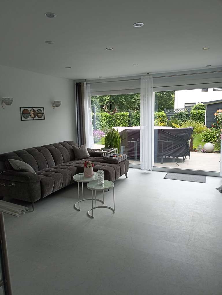 Modernisiertes Reihenmittelhaus mit 5 Zimmern in Wesel