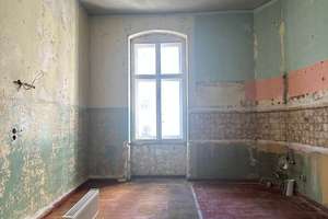 Bezugsfreier 2-Zimmer-Altbauklassiker unweit des Lietzenseeparks - Gestalten Sie Ihr Traumzuhause. – Sophie-Charlotten-Straße 46a, 14059 Charlottenburg, Berlin – Vorschaubild 3