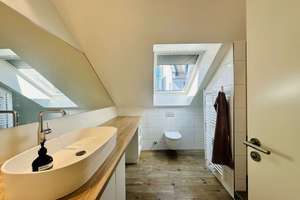 Schöne offene 2 Zimmerwohnung mit Dachterrasse  gegenüber vom Andreasquatier zu vermieten. – Die vollständige Adresse der Immobilie erhältst du vom Anbieter., 40213 Altstadt, Düsseldorf – Vorschaubild 3