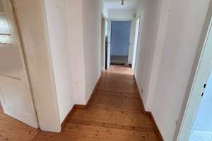 Kernsanierte 3-Zimmerwohnung mit großem Balkon und Wärmepumpe – Schillerstrasse 36, 41464 Dreikönigenviertel, Neuss – Vorschaubild 2