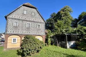 Umgebindewohnhaus mit massivem Nebengebäude