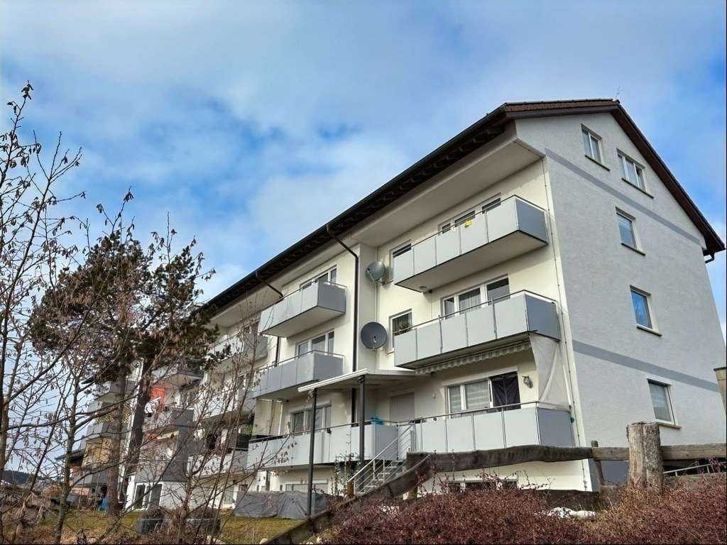 Immobilie in Bräunlingen - Charmante 2-Zimmer-Wohnung im Dachgeschoss - Bild 2