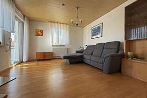 Glücksgriff für Familien und Schrauber. 
8 Zimmer auf 149 m². Plus 251 m² Fläche.
2 große Garagen. – Die vollständige Adresse der Immobilie erhältst du vom Anbieter., 72636 Frickenhausen – Vorschaubild 3