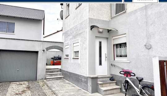 Bild von Gut geplegtes Mehrfamilienhaus in ruhiger aber zentraler Wohnlage