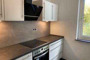 Helle und ruhige 2-Zimmer Wohnung m. Balkon und Pkw-Stellplatz direkt am Wald in Wolfsburg-Rabenberg – Die vollständige Adresse der Immobilie erhältst du vom Anbieter., 38444 Rabenberg, Wolfsburg – Vorschaubild 2