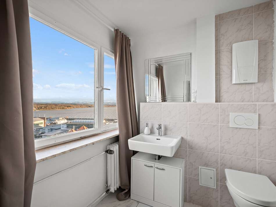 Tageslichtbad 11. Stock