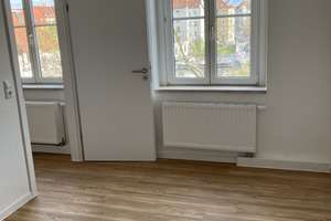 Tolle 3-Raum-Wohnung mit 2 Balkonen zu vermieten – Kurt-Eisner-Str. 73, 8058 Nordvorstadt, Zwickau – Vorschaubild 6