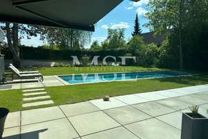 Exklusives Wohnen im Bauhausstil | Luxuriöses & hochwertiges Einfamilienhaus | Baureserve, Pool & PV – Die vollständige Adresse der Immobilie erhältst du vom Anbieter., 14167 Lichterfelde, Berlin – Vorschaubild 9