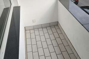 Frisch modernisierte 2-Zimmer-Wohnung mit Balkon und Garten in Düsseldorf-Lierenfeld – Sebastiansweg 12, 40231 Lierenfeld, Düsseldorf – Vorschaubild 7