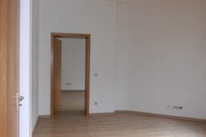 Niedliche 2-Raum-Wohnung in Stadtfeld-Ost sucht neuen Mieter! – Olvenstedter Str. 44, 39108 Stadtfeld Ost, Magdeburg – Vorschaubild 4