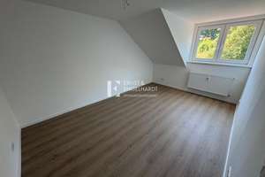 Helle 3-Zimmer-Wohnung mit Einbauküche & Stellplatz – frisch renoviert (LEVI17 L8) – Die vollständige Adresse der Immobilie erhältst du vom Anbieter., 97318 Kitzingen – Vorschaubild 4