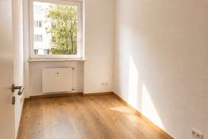 BEZUGSFREI & FRISCH SANIERT: Hochwertige Wohnung direkt an der Münchner Freiheit – Sofort einziehen! – Die vollständige Adresse der Immobilie erhältst du vom Anbieter., 80803 Münchner Freiheit, München – Vorschaubild 11