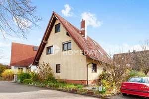 Ruhig gelegenes Mehrfamilienhaus mit 3 WE, Gartenidylle und attraktivem Entwicklungspotenzial – Die vollständige Adresse der Immobilie erhältst du vom Anbieter., 90617 Puschendorf – Vorschaubild 2