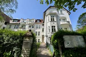 Ruhige 5-Zimmer-Altbauwohnung mit großzügiger Wohnküche – Dürerstraße 20, 12203 Lichterfelde, Berlin – Vorschaubild 2