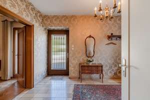 Stilvolle Villa mit großzügigem Grundstück in direkter Rheinnähe – Die vollständige Adresse der Immobilie erhältst du vom Anbieter., 40593 Urdenbach, Düsseldorf – Vorschaubild 9