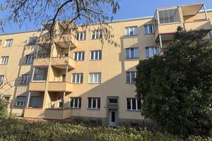 Helle, sanierte 3 Zimmer Wohnung in Berlin Steglitz
