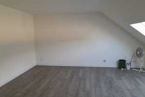geräumige 2 Zimmer Wohnung im DG ab sofort zu vermieten – Luisenstraße 27, 47799 Krefeld – Vorschaubild 1