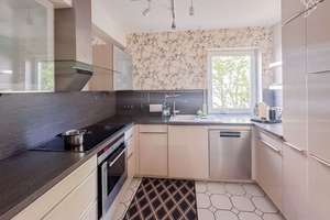 WOHNEN MIT FREIRAUM UND PERSPEKTIVE 🏡 Großzügige Maisonette mit Garten und Terrasse in Darmstadt! – Die vollständige Adresse der Immobilie erhältst du vom Anbieter., 64297 Eberstadt, Darmstadt – Vorschaubild 3