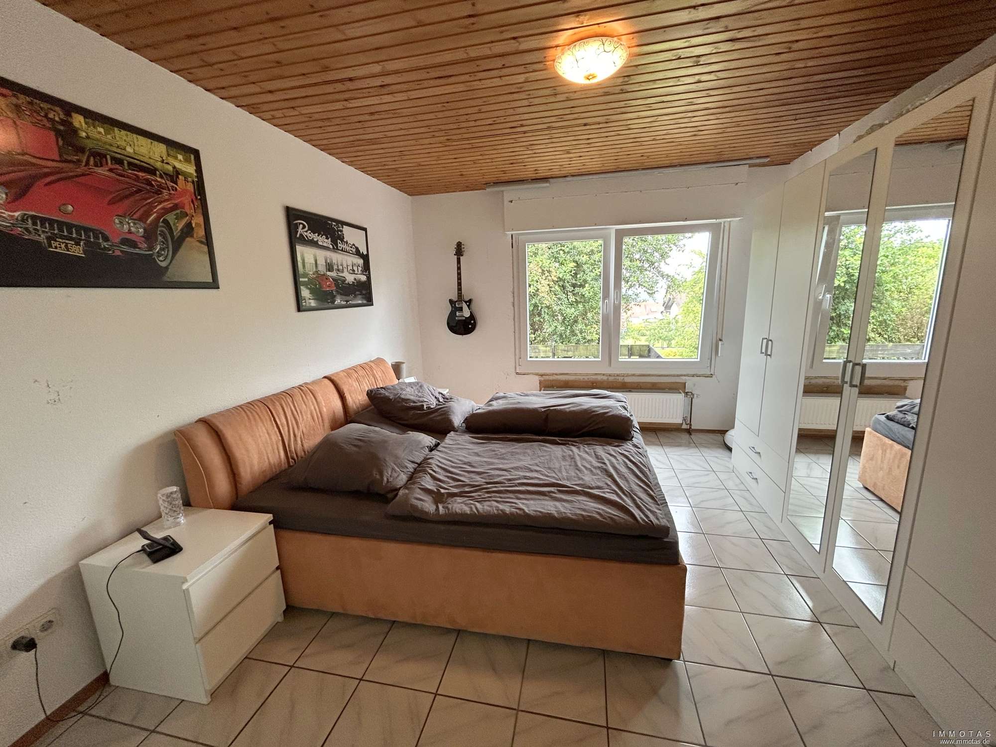 Immobilie in Riedelberg - Schönes Einfamilienhaus (Massa-Fertighaus) mit Doppelgarage und Garten - Bild 1