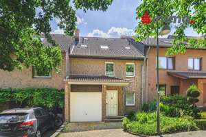 EFRH mit Garage und kleinem Süd-Garten in absolut beliebter Wohnlage